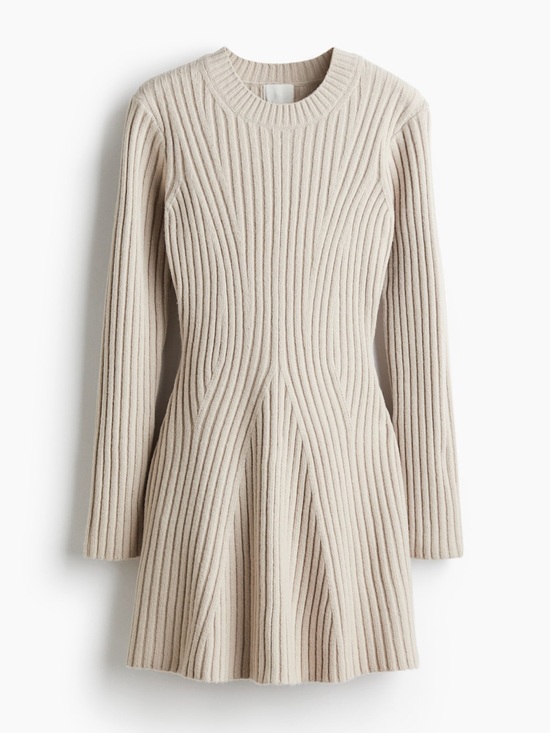 H&M Dresses & Skirts - H&M Ribbed Knit Long Sleeve Sweater Dress in Cream